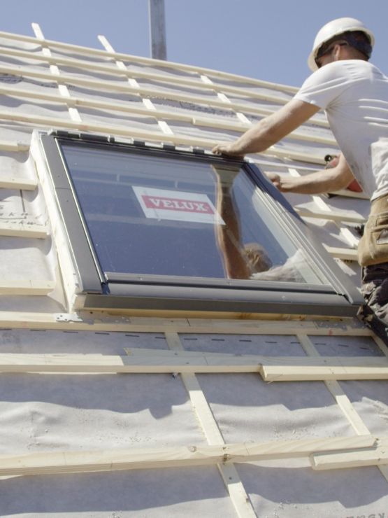 Pose de velux à Colombes - Mr Toiture France dans les Hauts-de-Seine (92)